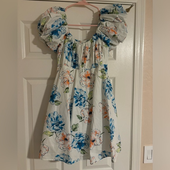 Abercrombie & Fitch Dresses & Skirts - Abercrombie & Fitch Ruched Puff Sleeve Floral Mini Dress Small